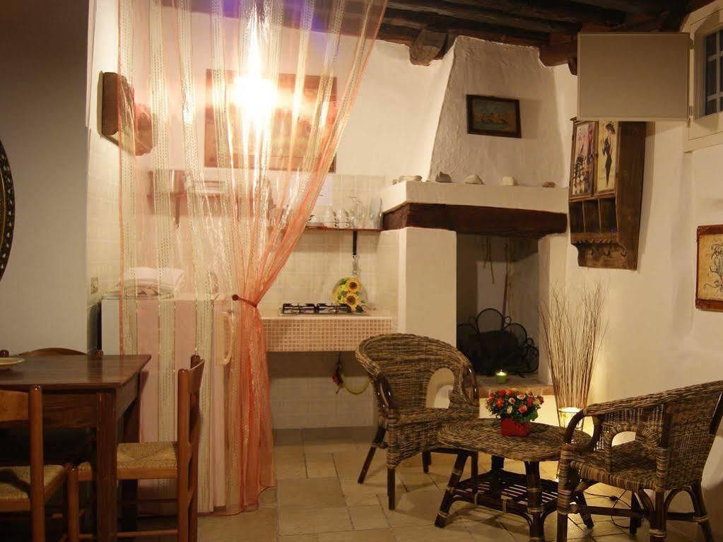 Отель Borgo San Martino Бра Экстерьер фото