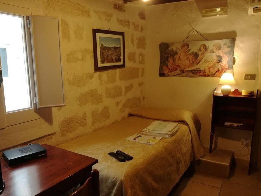 Отель Borgo San Martino Бра Экстерьер фото