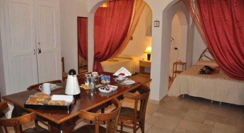 Отель Borgo San Martino Бра Экстерьер фото